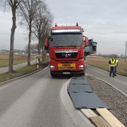 Temporary roadway mats heavy-duty transport